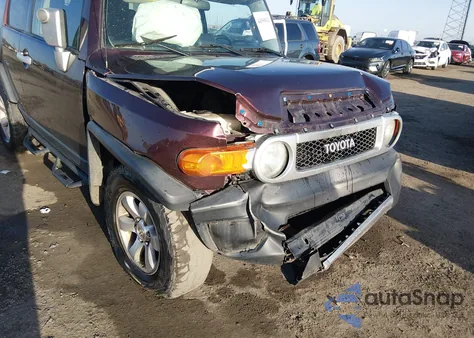 2007 Toyota Fj Cruiser z USA, uszkodzony, nr VIN JTEBU11F270061815